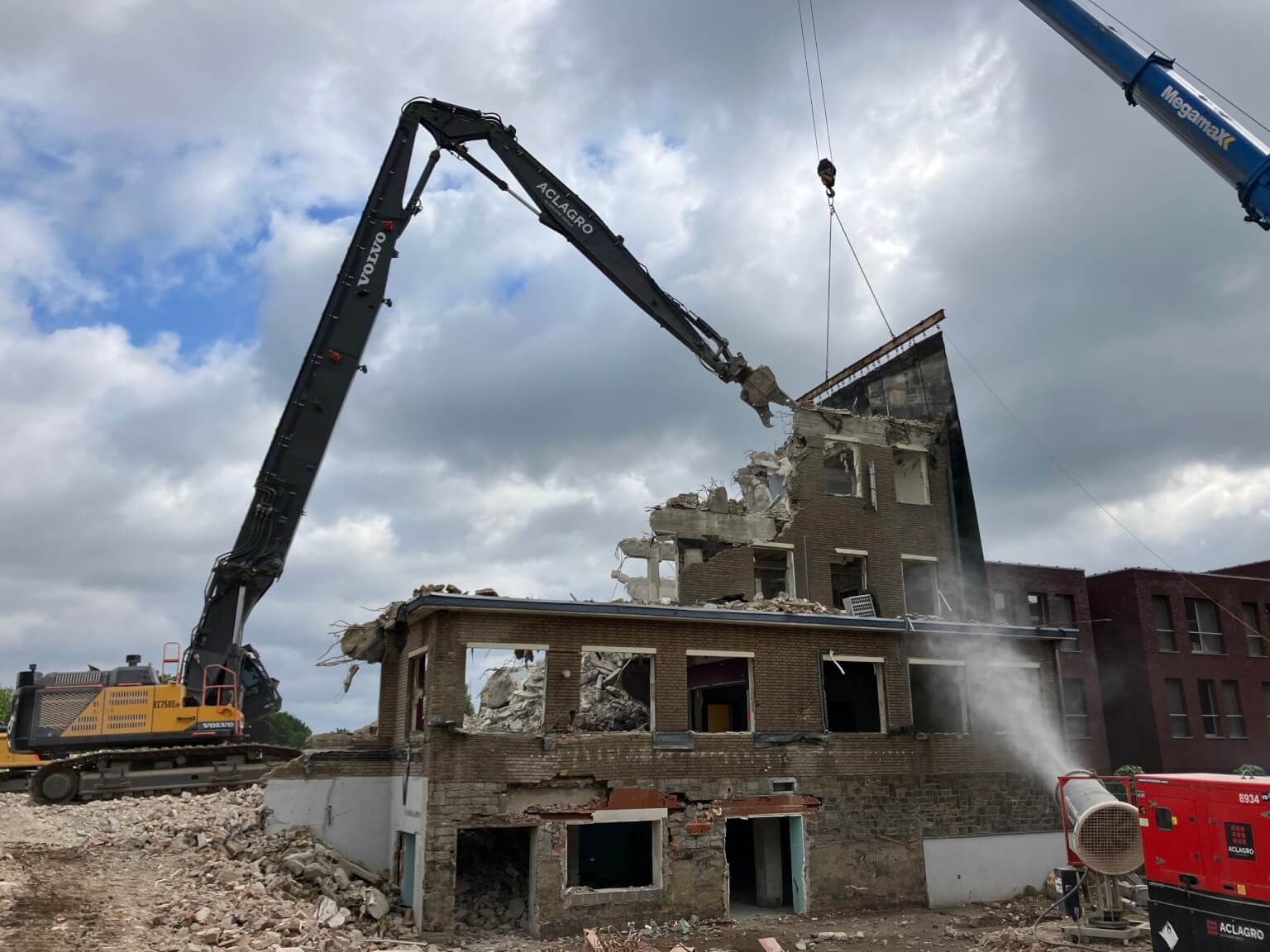 Sloop Ziekenhuis Maaseik. Veiligheidscoördinatie door Vekmo